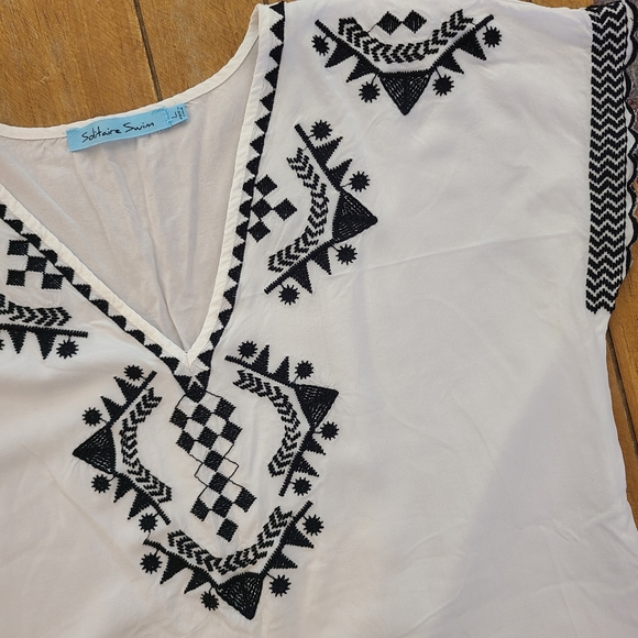Embroidered tunic top - Picture 5 of 6